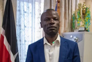 Laban Omusundi