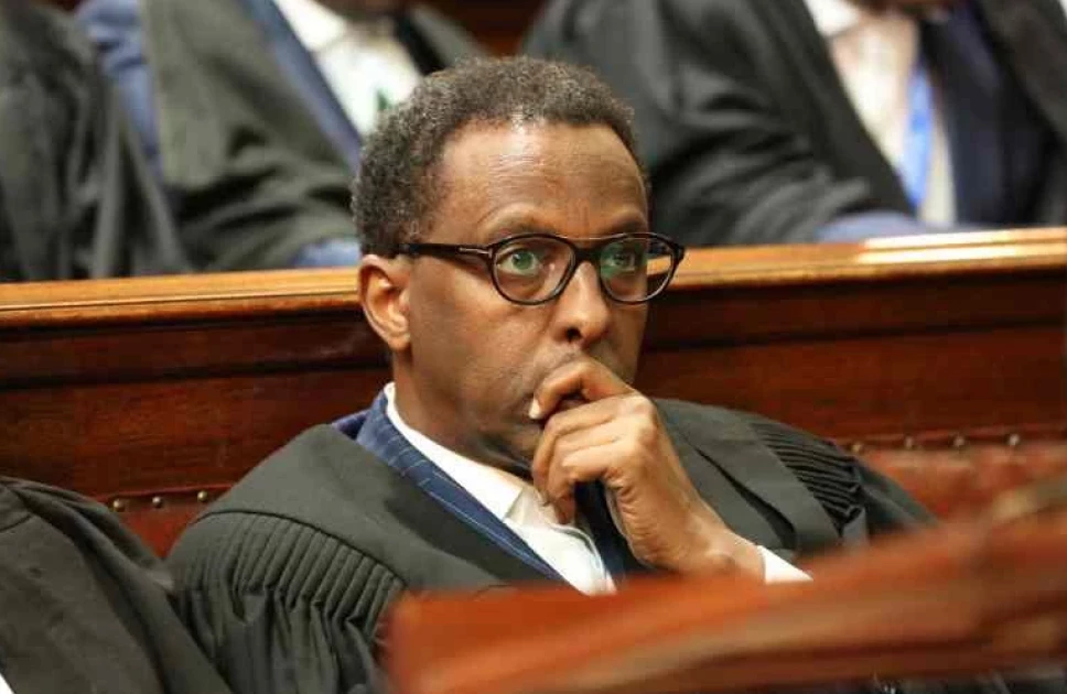Supreme court lifts ban on lawyer Ahmednasir