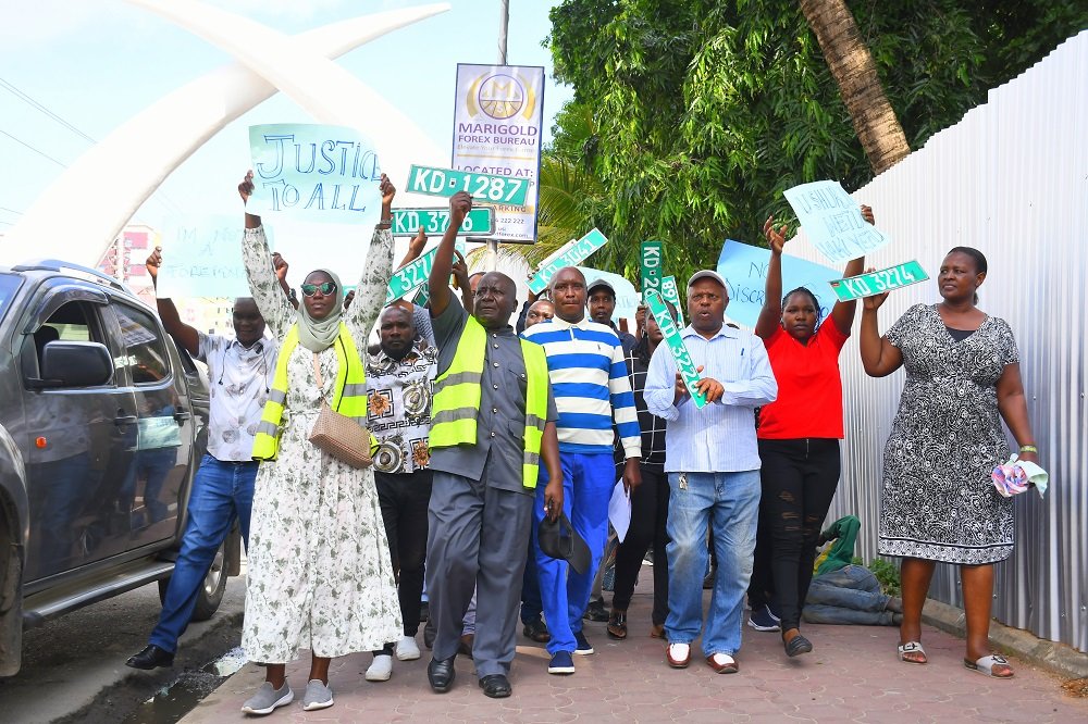 Car dealers protest NTSA crackdown on KD plate use